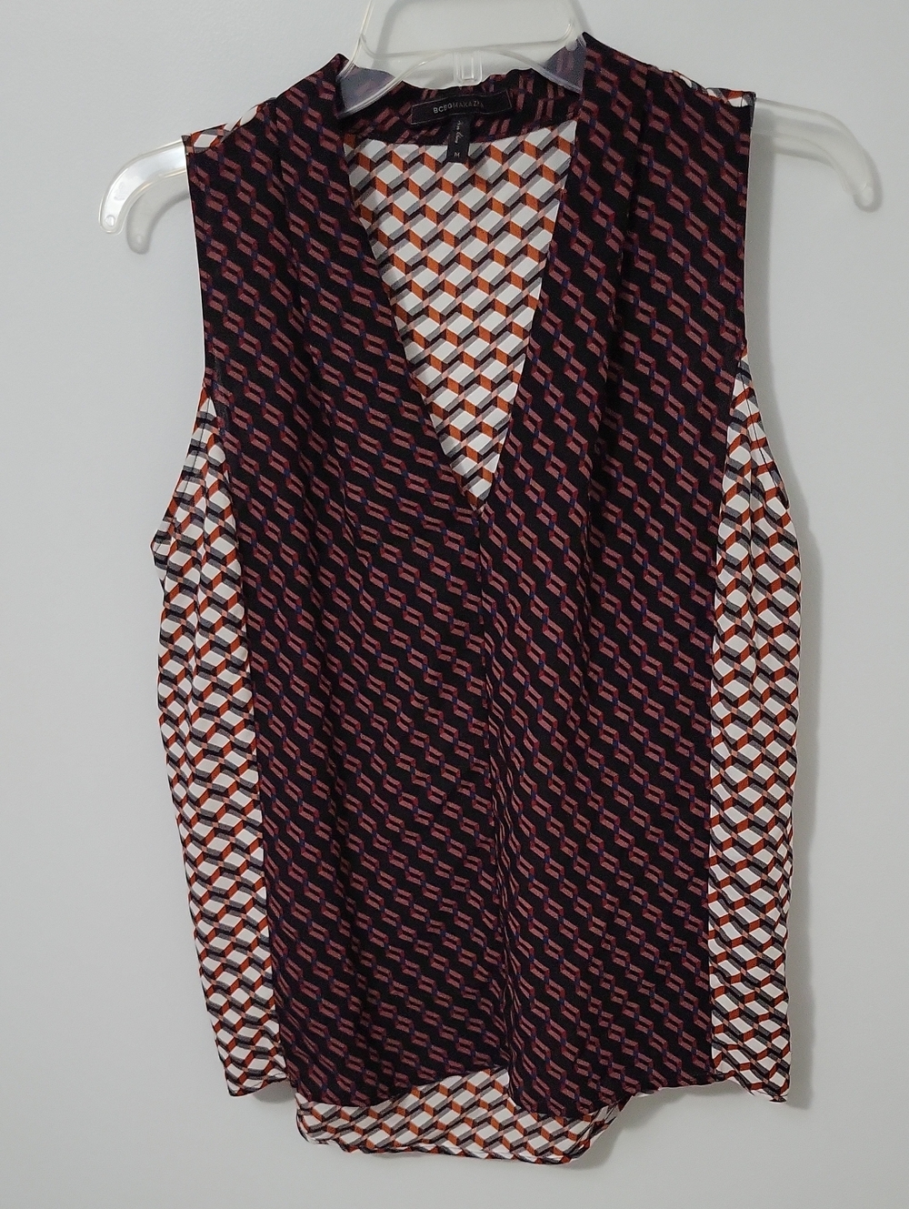 BCBGMAXAZARIA Sleeveless V-Neck Geometric Print Top, Size Medium